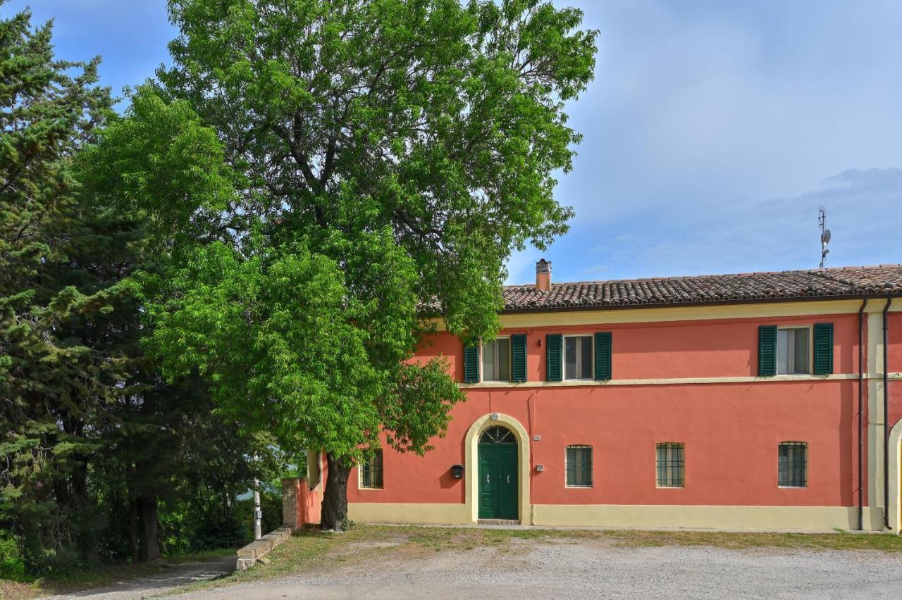 Casale Romani Country Residence Cerreto Castello Exterior photo